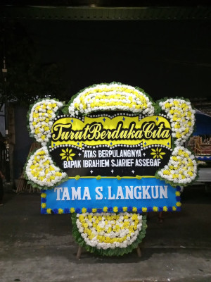 Papan Bunga Duka di Kotakulon